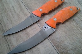 Large and regular Capreolus knives in blaze orange G10 and Sandvik 14C28N